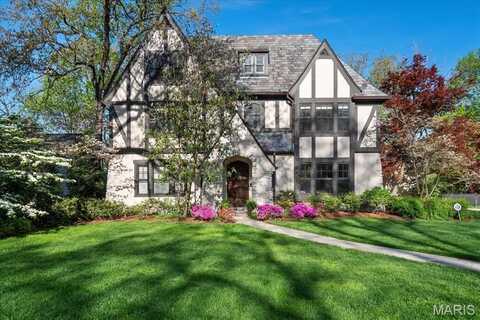 453 Yorkshire Place, Saint Louis, MO 63119
