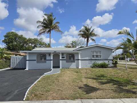 3801 NW 8th Ct, Lauderhill, FL 33311