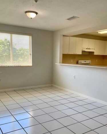 1627 NW 18th St, Miami, FL 33125