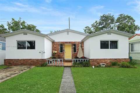 259 Nahkoda Dr, Miami Springs, FL 33166
