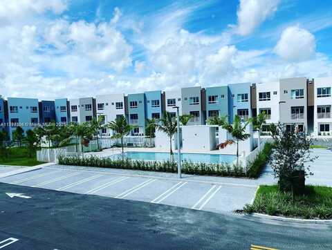 2505 NE 193rd St, Aventura, FL 33180