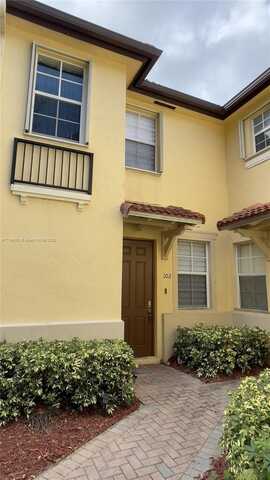 1388 NE 33rd Ave, Homestead, FL 33033