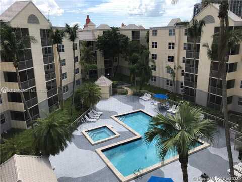 8353 Lake Dr, Doral, FL 33166