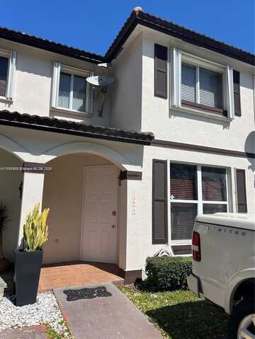8515 SW 152nd Ave, Miami, FL 33193