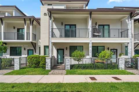 4755 NW 83rd Path, Doral, FL 33166