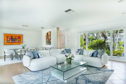 3080 NE 43rd St, Fort Lauderdale, FL 33308
