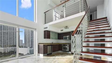 41 SE 5th St, Miami, FL 33131