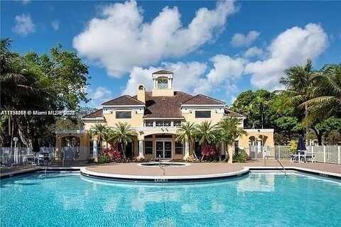 2371 NW 33rd St, Oakland Park, FL 33309