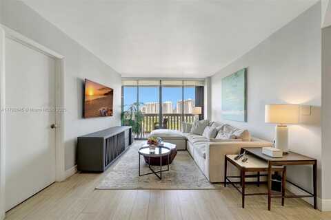 1000 Island Blvd, Aventura, FL 33160