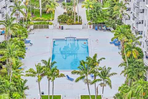 488 NW 165th St Rd, Miami, FL 33169