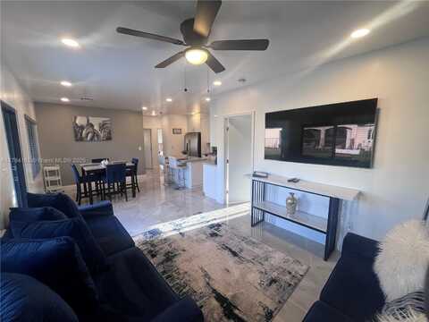 2048 NW 99th Ter, Miami, FL 33147