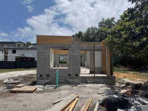 2778 NW 44th St, Miami, FL 33142