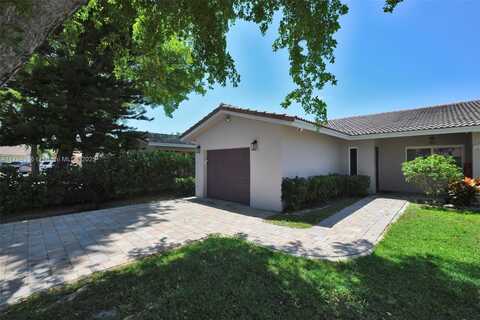 11320 NW 35th Ct, Coral Springs, FL 33065