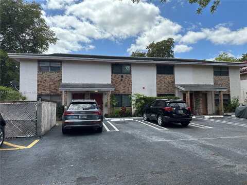 3530 NW 116th Ter, Coral Springs, FL 33065