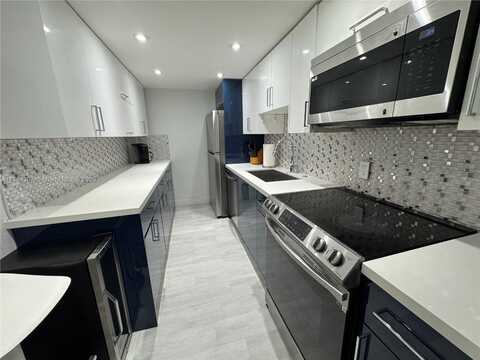 1251 NE 108th St, Miami, FL 33161