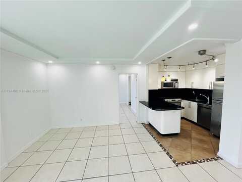 1050 SE 15th St, Fort Lauderdale, FL 33316