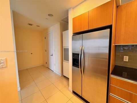 1050 Brickell Ave, Miami, FL 33131