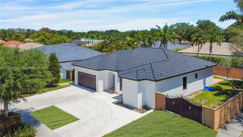 16239 NW 91st Ct, Miami Lakes, FL 33018