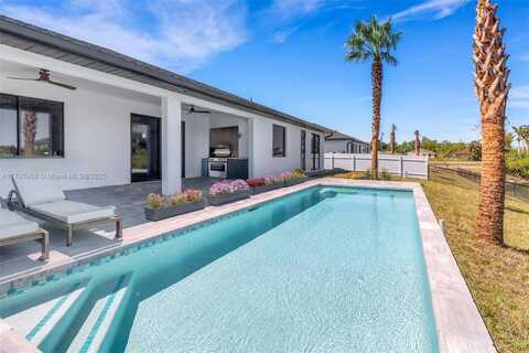 1316 NE 33rd St, Cape Coral, FL 33909