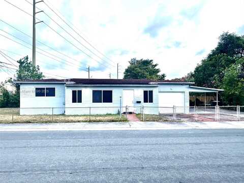145 NW 2nd St, Dania Beach, FL 33004