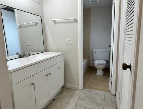 3100 N Pine Island Rd, Sunrise, FL 33351