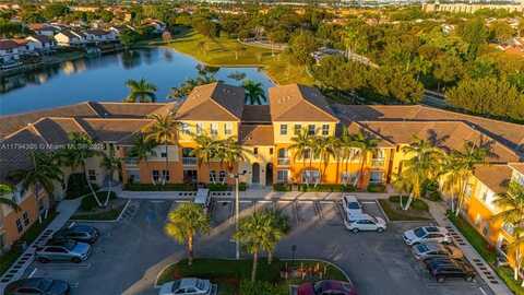 10012 NW 7 St, Miami, FL 33172