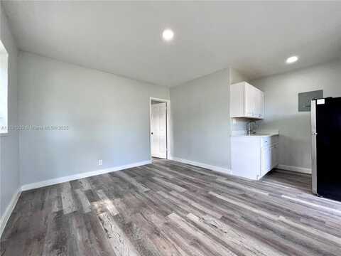 2901 NW 18th St, Fort Lauderdale, FL 33311