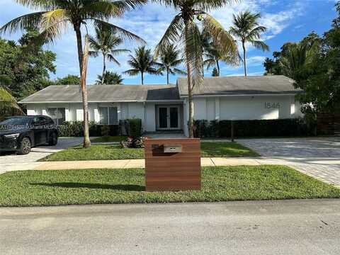 1846 NE 211th Ln, Miami, FL 33179
