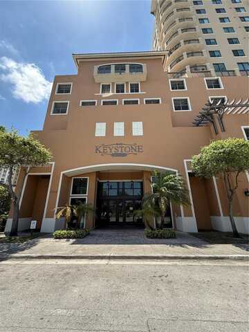4242 NW 2nd St, Miami, FL 33126