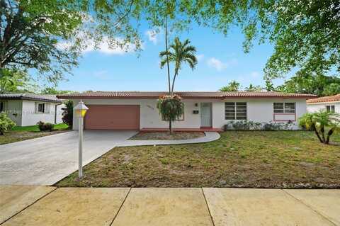 14515 Mahogany Ct, Miami Lakes, FL 33014