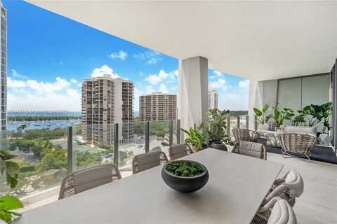 2831 S Bayshore Dr, Miami, FL 33133