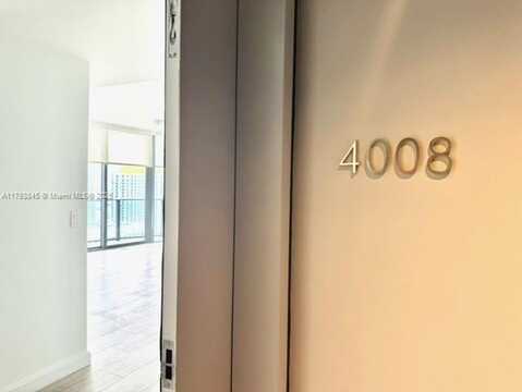55 SW 9th St, Miami, FL 33130