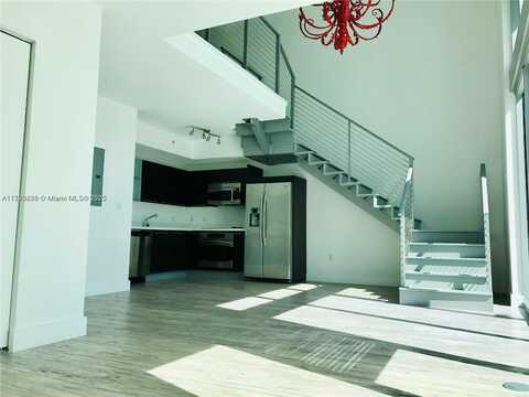 90 SW 3rd St, Miami, FL 33130