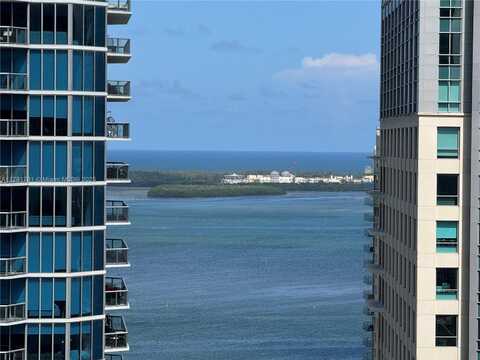 1060 Brickell Ave, Miami, FL 33131