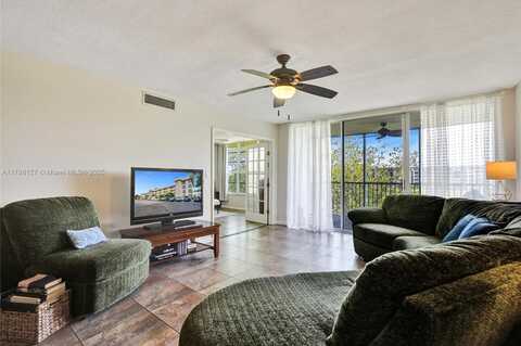 2651 S Palm Aire Dr, Pompano Beach, FL 33069