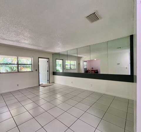 274 SW 9th St, Dania Beach, FL 33004