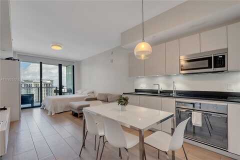 1010 Brickell Ave, Miami, FL 33131