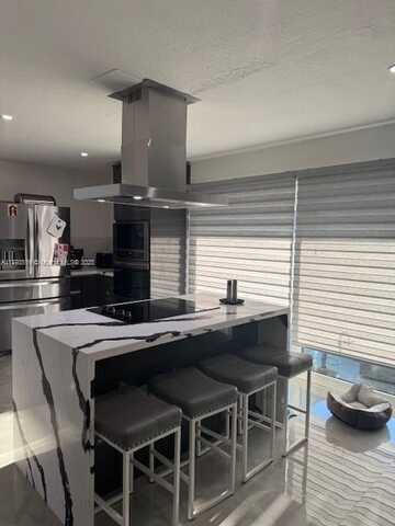 18888 NW 52nd Pl, Miami Gardens, FL 33055