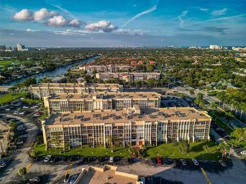 851 Three Islands Blvd, Hallandale Beach, FL 33009