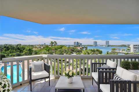 1000 W Island Blvd, Aventura, FL 33160