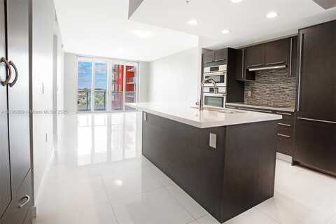 7825 NW 107th Ave, Doral, FL 33178