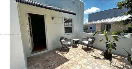 843-845 NW 3rd St, Miami, FL 33128