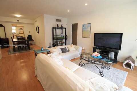 9260 Bay Harbor Ter, Bay Harbor Islands, FL 33154