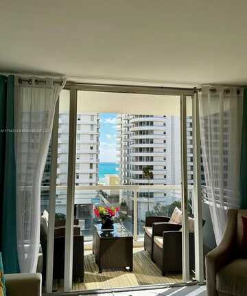 5600 Collins Ave, Miami Beach, FL 33140