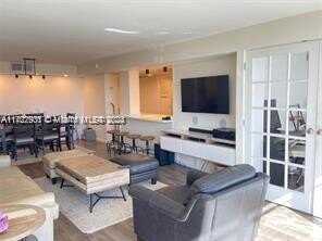 2001 Atlantic Shores Blvd, Hallandale Beach, FL 33009