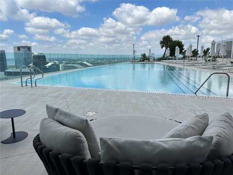 300 BISCAYNE BLVD, Miami, FL 33131