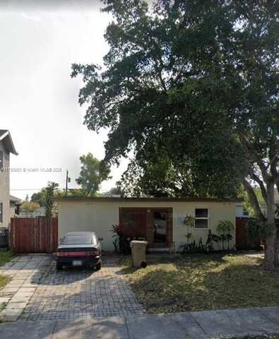 4230 SW 57th Ave, Davie, FL 33314