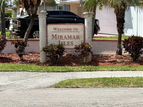 6612 Dahlia Dr, Miramar, FL 33023