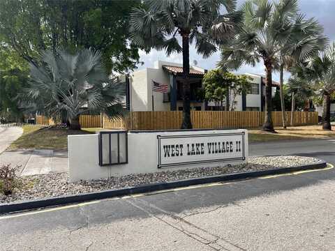 460 W Park Dr, Miami, FL 33172