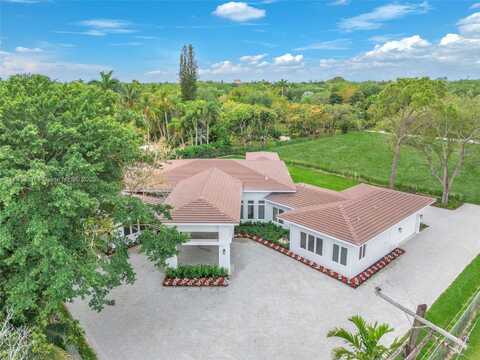 7900 SW 70th St, Miami, FL 33143